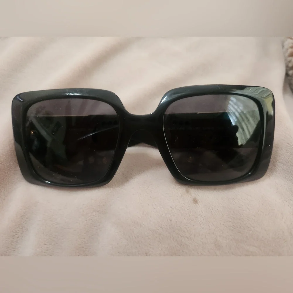 Sunglasses - Picture 1 of 4